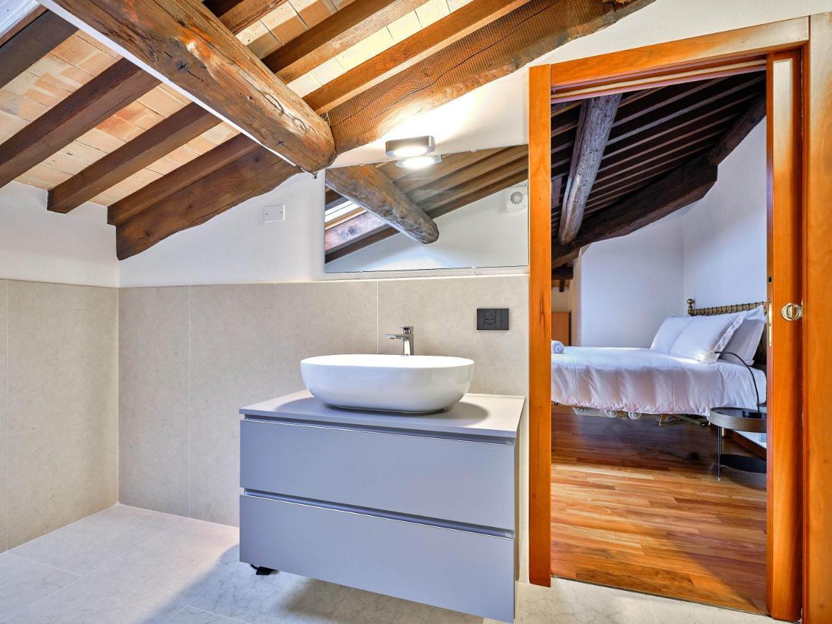 Apartmentsarena - Residenza Degli Scaligeri - Piazza Erbe Верона Экстерьер фото